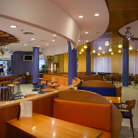 Hotell Fenals Garden 4*
