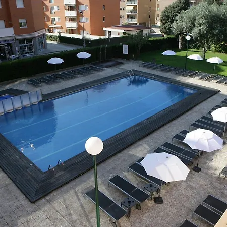 Fenals Garden Hotell 4*