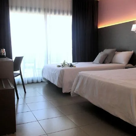 Hotell Fenals Garden 4*