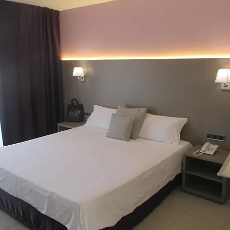 Fenals Garden Ξενοδοχείο 4*