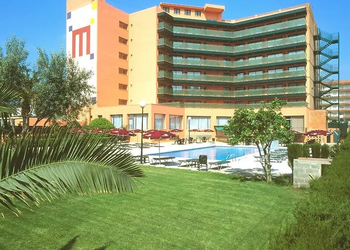 Fenals Garden 4*